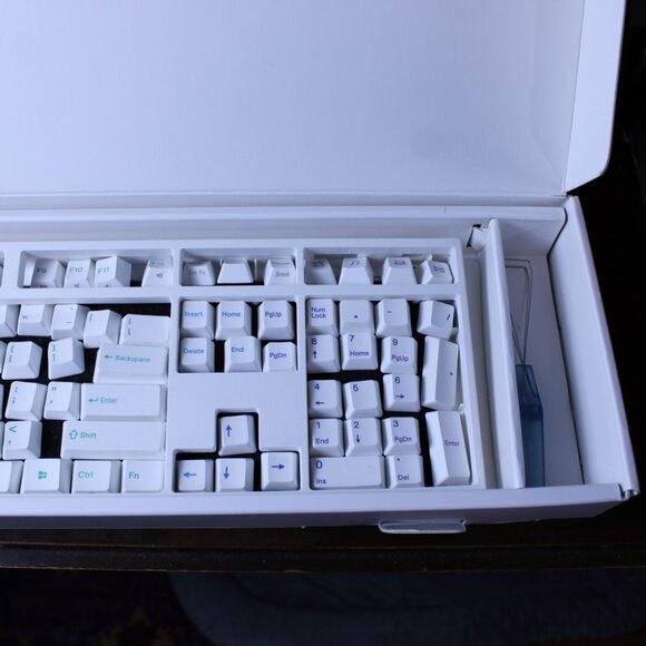 Varmilo Double Rainbow Keycap Set 108 Keys and Case - Picture 2 of 10